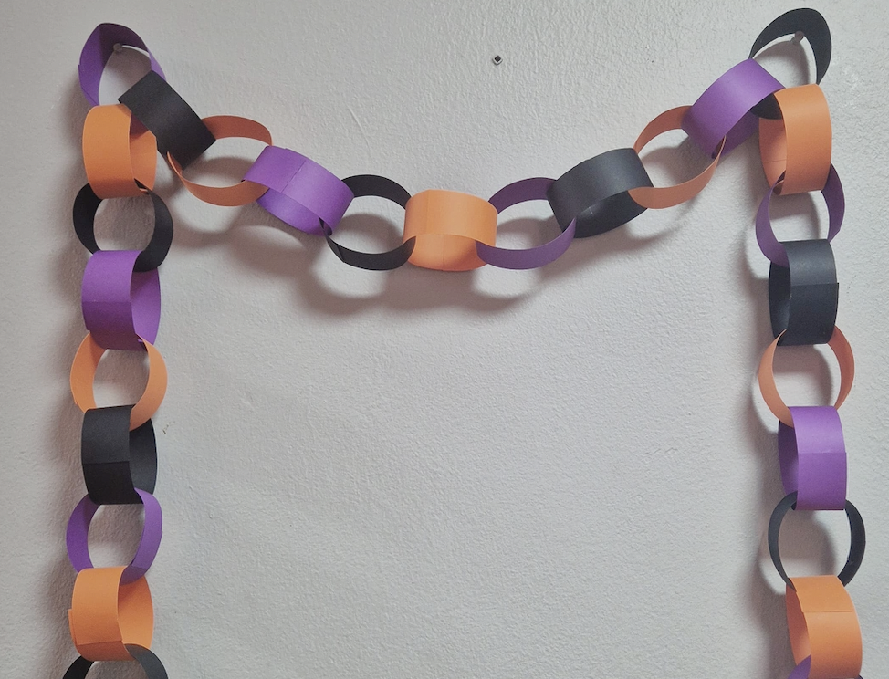 Video Tutorial Halloween Paper Chain Patterns