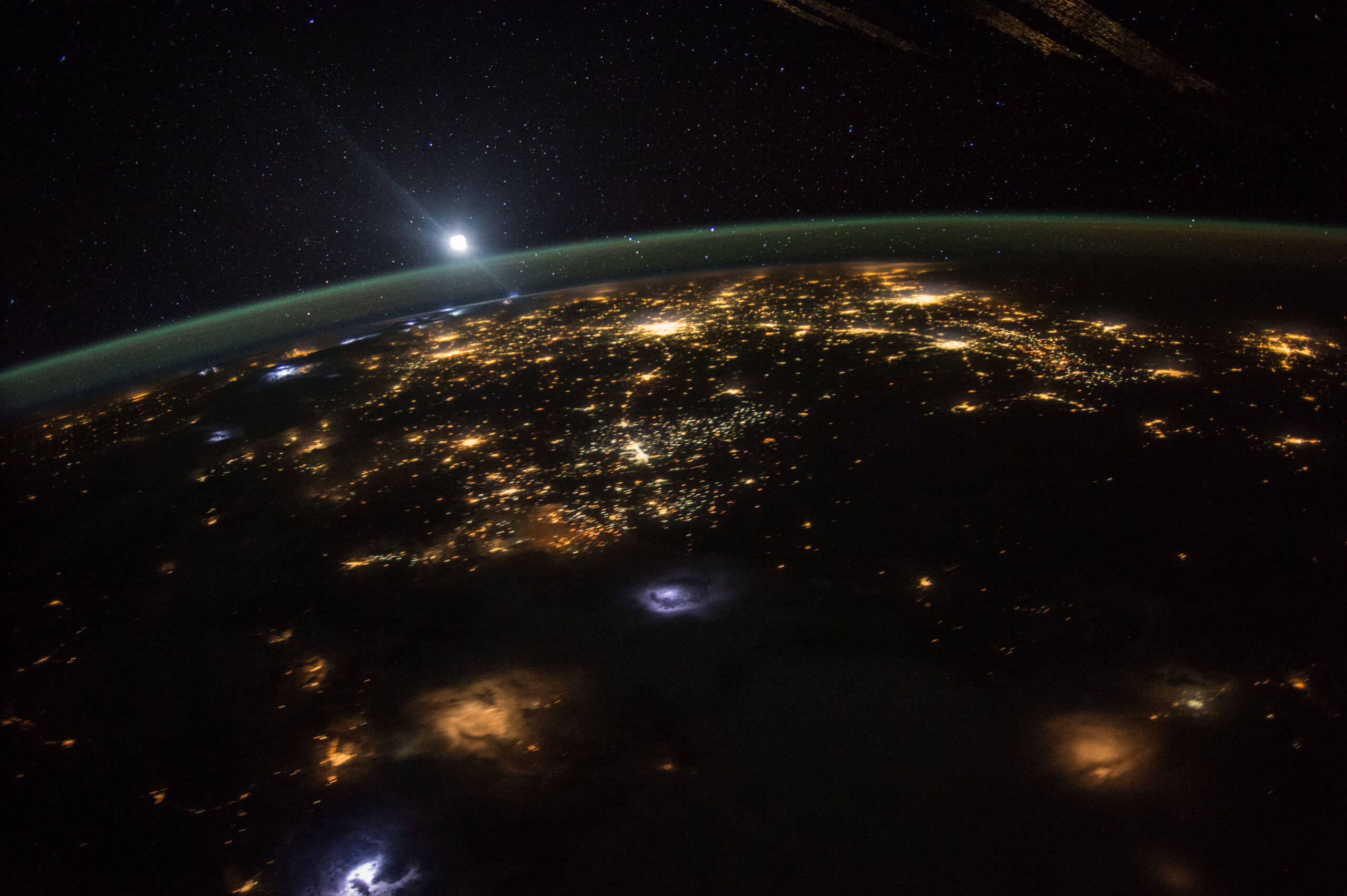Calculate the Hours and Minutes of Daylight Across America!